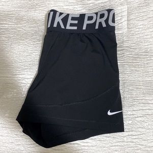 Black Nike pros